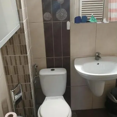 Bucurestii Noi 1 Bed Ap * ブカレスト